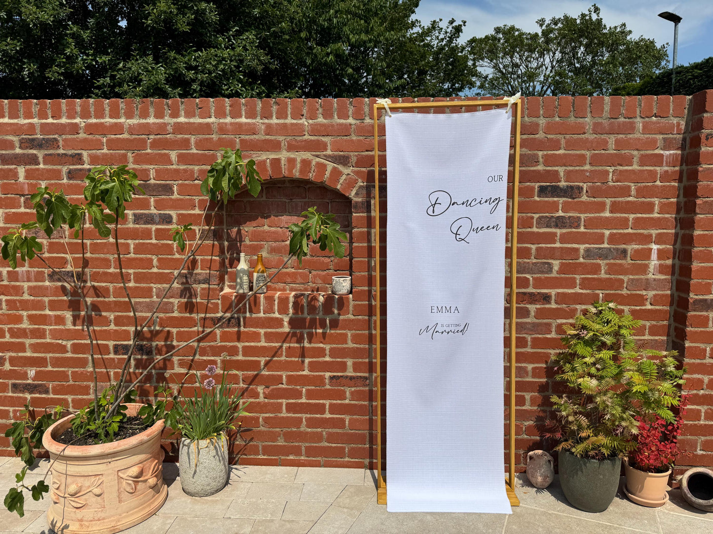 Dancing Queen Welcome Sign